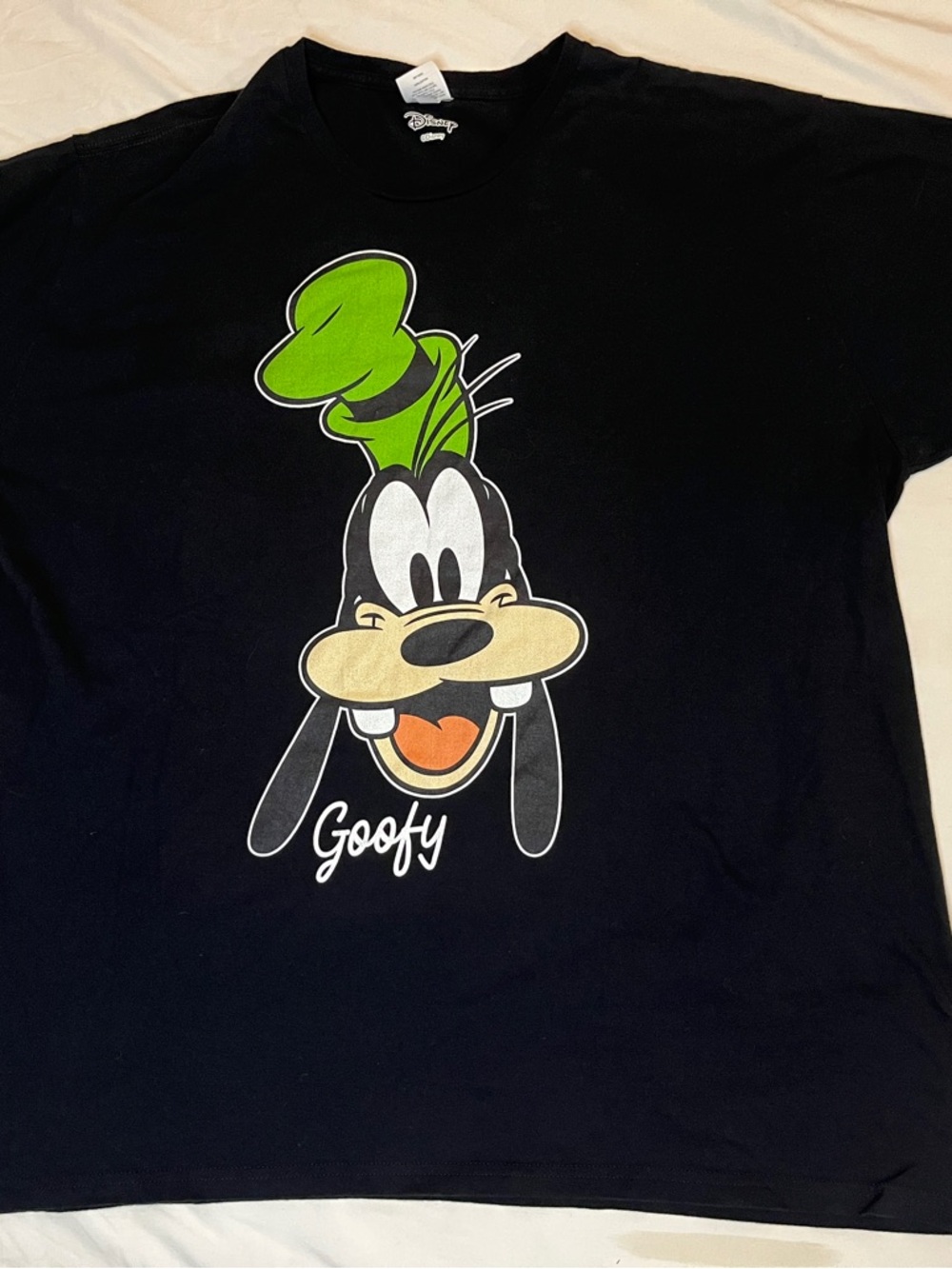 Disney Black Tee with Green Goofy Hat Graphic 2XL
